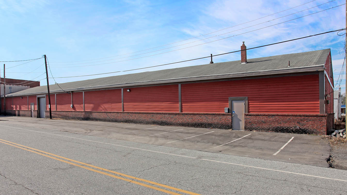 827 N Raleigh St, Greensboro, North Carolina 27405, ,Commercial,For Lease,N Raleigh St,1194