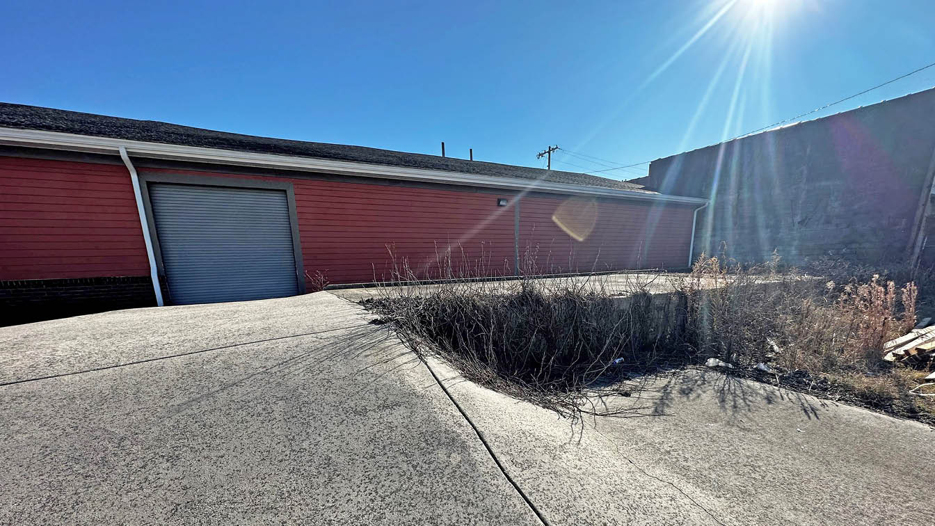 827 N Raleigh St, Greensboro, North Carolina 27405, ,Commercial,For Lease,N Raleigh St,1194